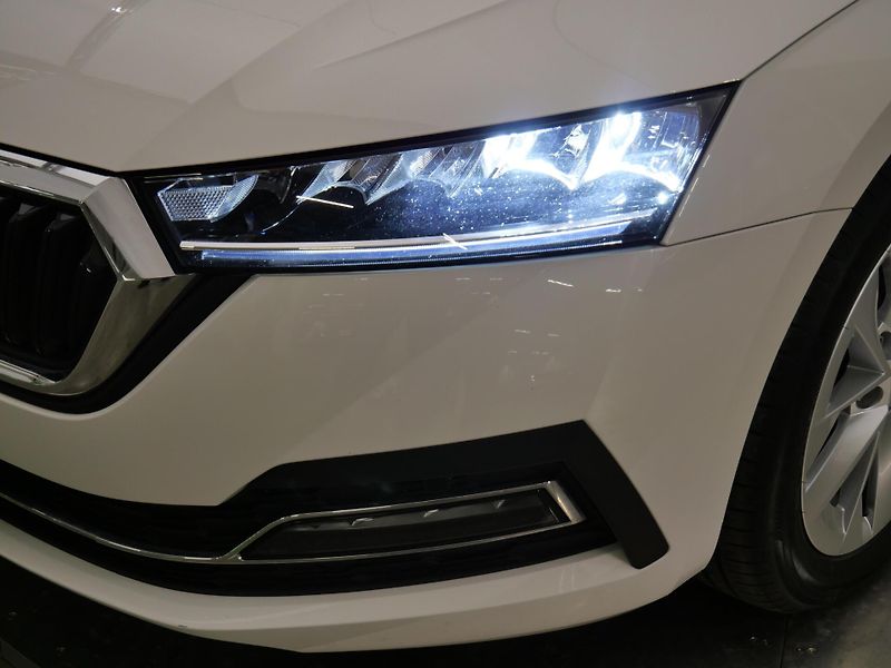 Škoda Octavia - fotka 9 z 23