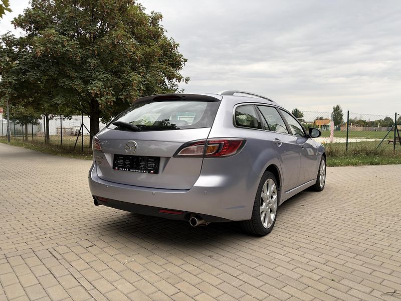 Mazda 6 2.5 Top Bose - fotka 10 z 32