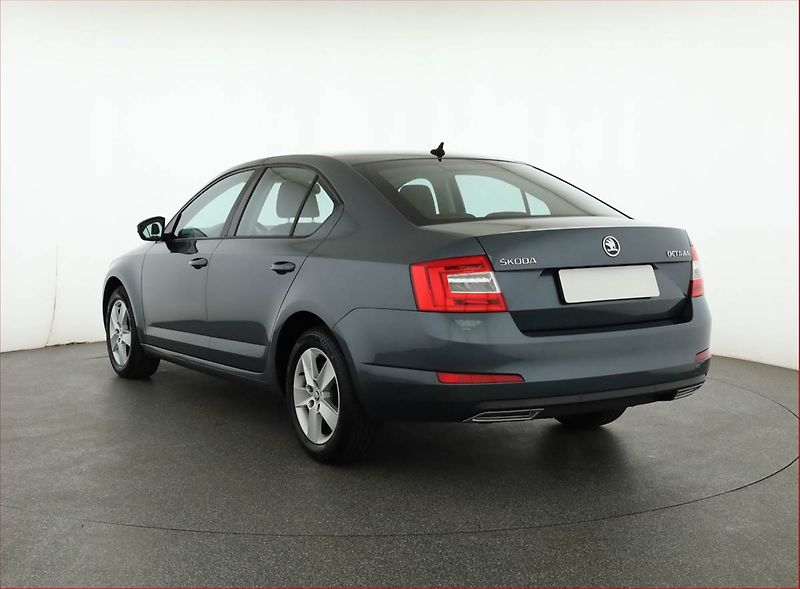 Škoda Octavia (2016) 1.6 TDI, Navi, Tempomat - fotka 4 z 17