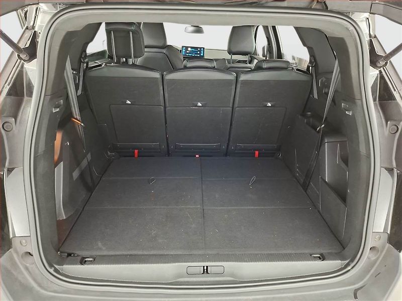 Peugeot 5008 (2024) PureTech 130 - fotka 14 z 19