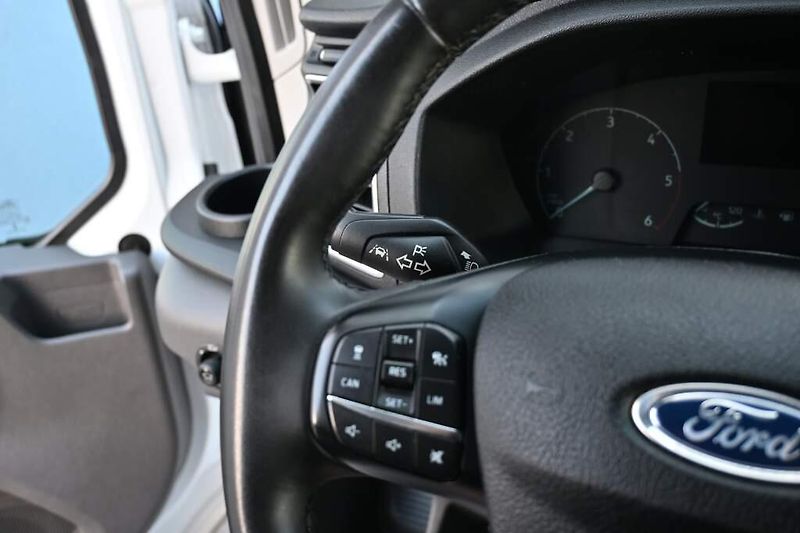 Ford Transit (2024) 2.0 350 L3H3 96 KW Express-LIN - fotka 10 z 27