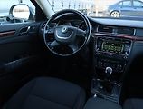 Škoda Superb (2009) Ambition Plus 2.0 TDI, Xenony - náhled 7