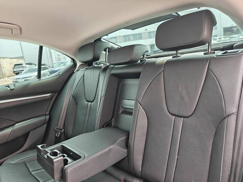 Škoda Octavia Exclusive Selection  7DSG m-HE - fotka 9 z 26