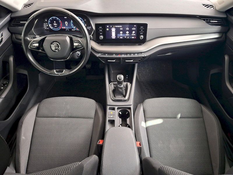 Škoda Octavia (2020) Combi Ambition Plus 1,5TSi 110 - fotka 5 z 33