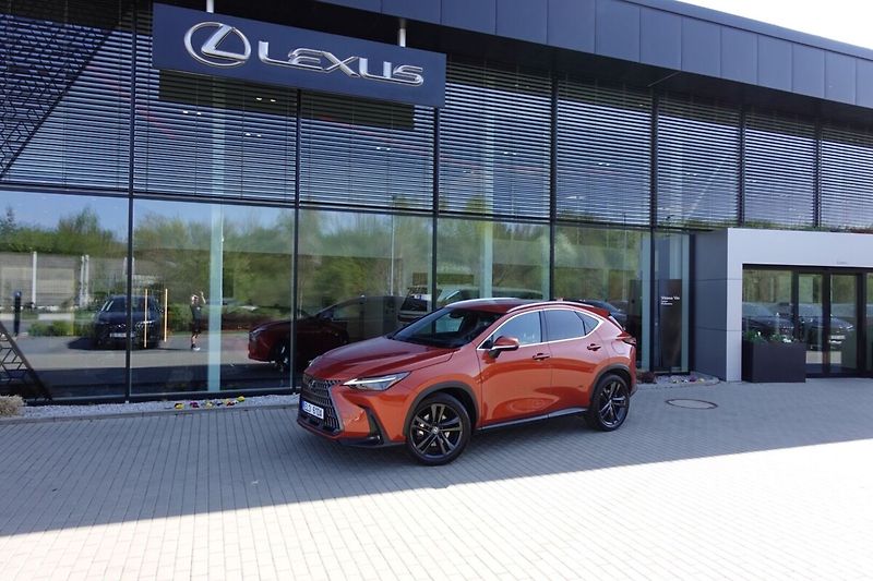 Lexus NX 450h plus NX450h+ Executive Top 4x4 - fotografie inzerátu