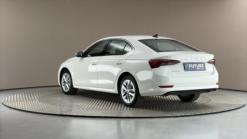 Škoda Octavia 2.0 TDI DSG Style - fotka 2 z 27
