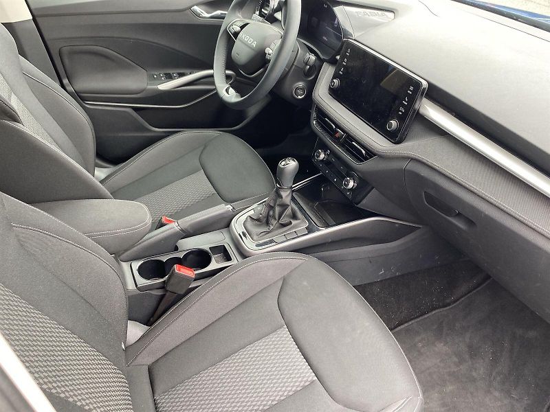 Škoda Fabia (2025) 1.0 TSI 85kW Top Selection - fotka 10 z 32