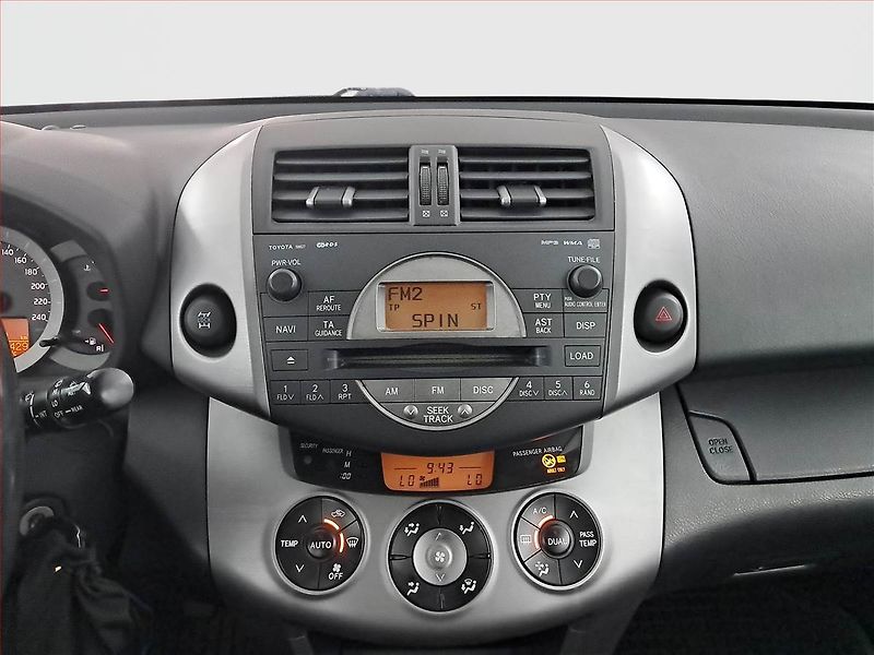 Toyota RAV4 (2007) 2.2 D-4D, 4X4, nová STK - fotka 12 z 16