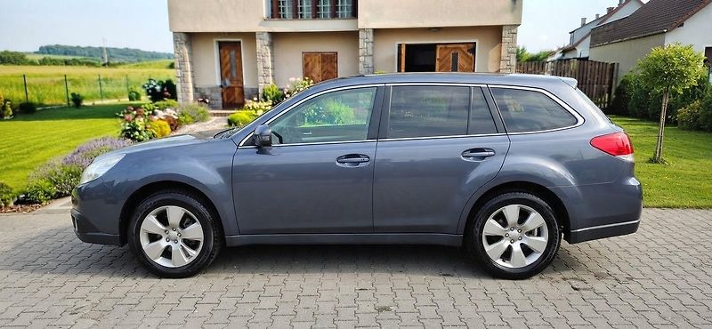 Subaru Outback 2.5 4x4 automat - fotka 20 z 28