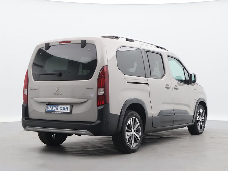 Peugeot Rifter 1,5 BlueHDI 96kW CZ 1.Maj GT - fotka 7 z 28