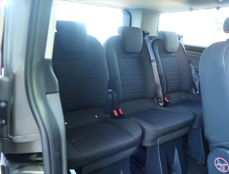 Ford Tourneo Custom (2019) 2.0 EcoBlue, ČR - fotka 21 z 24