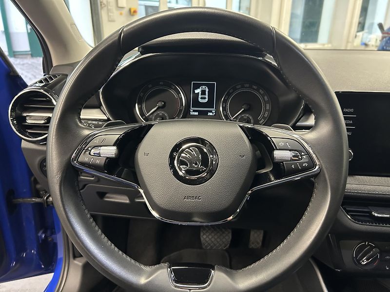 Škoda Fabia (2022) 1.0TSi DSG Style LED 81kW - fotka 7 z 23