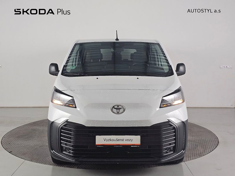 Toyota ProAce Verso (2025) 2.0D 106kW COMBI L2 8S - fotka 4 z 26