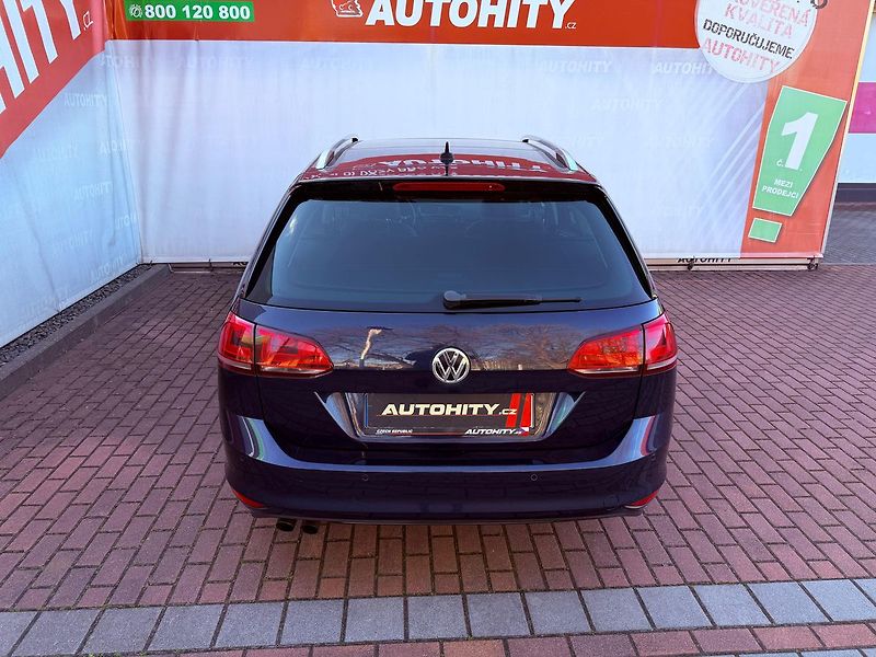 Volkswagen Golf 2.0 TDi Highline, ACC, Pano - fotka 8 z 45
