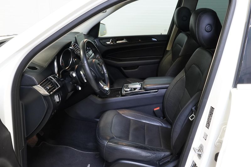 Mercedes-Benz GLS 350dAMG,ČR,NZ.TOP,TAŽNÉ,VZDUCH - fotka 19 z 35