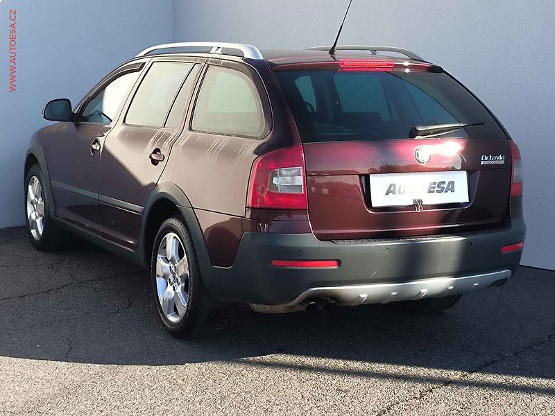 Škoda Octavia (2010) 2.0TDi 4x4, ČR, Scout, bixen - fotka 6 z 17