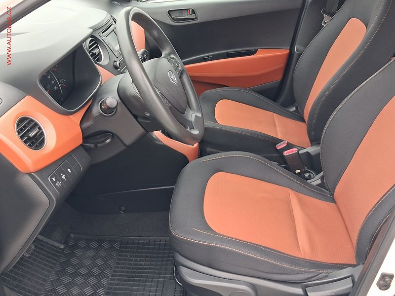 Hyundai i10 (2014) 1.0 i, ČR, AC, temp - fotka 9 z 15
