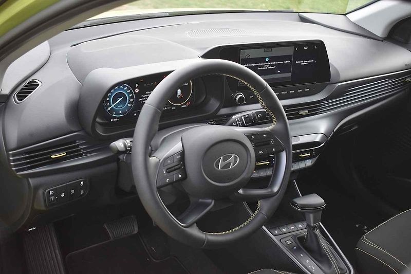 Hyundai i20 po faceliftu se moc nezměnil. Ale škoda to určitě není