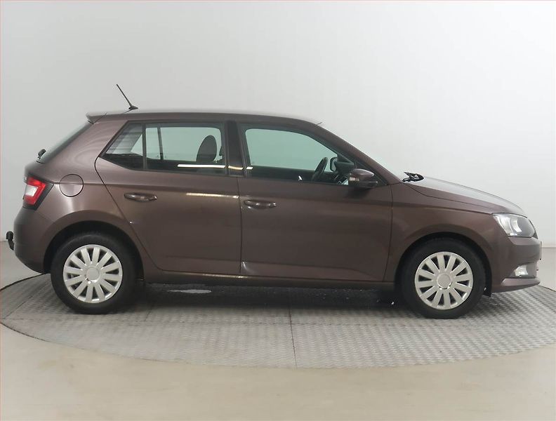 Škoda Fabia (2015) Ambition 1.4 TDI, ČR,1.maj - fotka 6 z 15