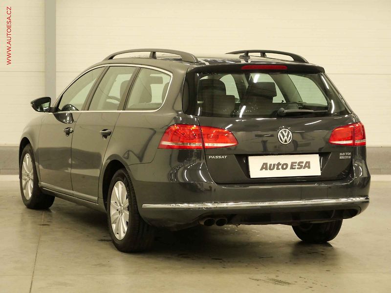 Volkswagen Passat (2013) 2.0TDi, DSG, klima - fotka 6 z 21