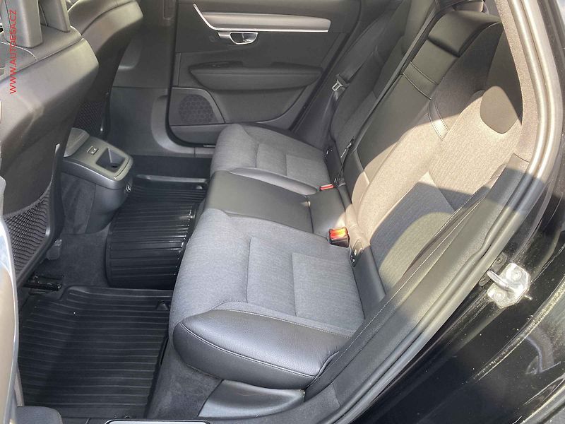 Volvo V90 (2018) 2.0d3, LED, světla - fotka 10 z 21