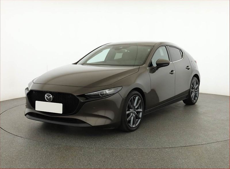 Mazda 3 (2020) 2.0 Skyactiv-G - fotka 2 z 18