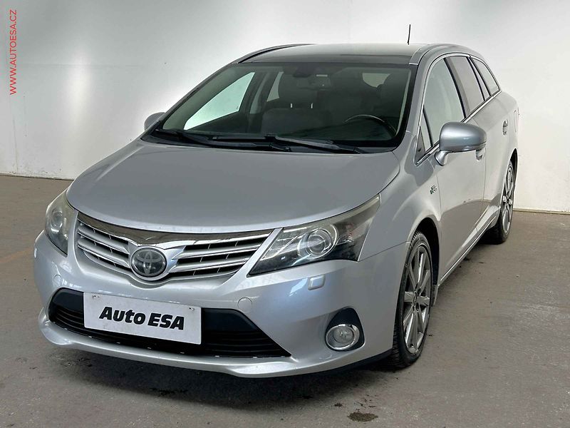 Toyota Avensis (2011) 2.2D-CAT, 2.maj,ČR, AT - fotka 3 z 17