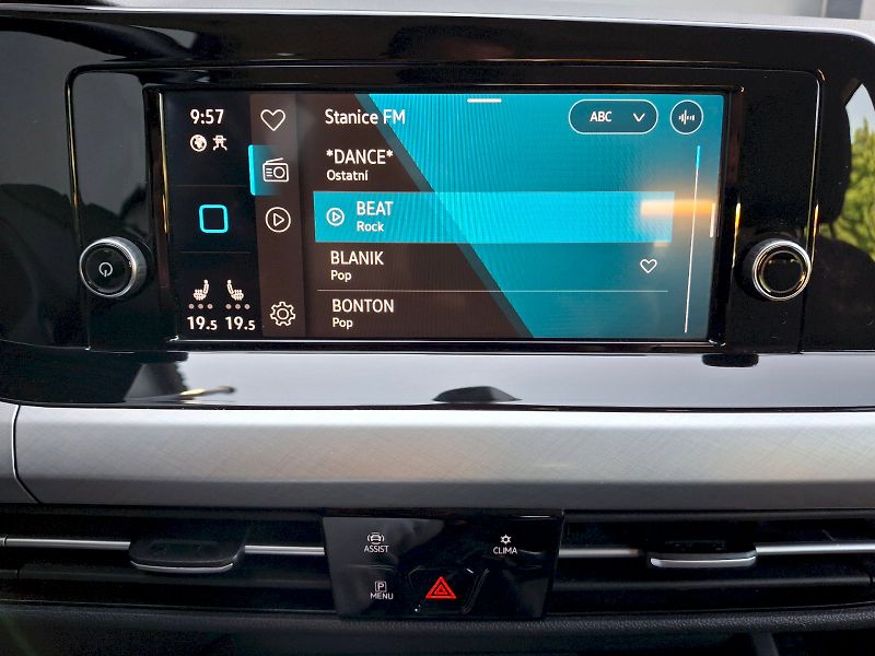 Volkswagen Golf (2020) Life 1,5TSi 96kW - fotka 23 z 33