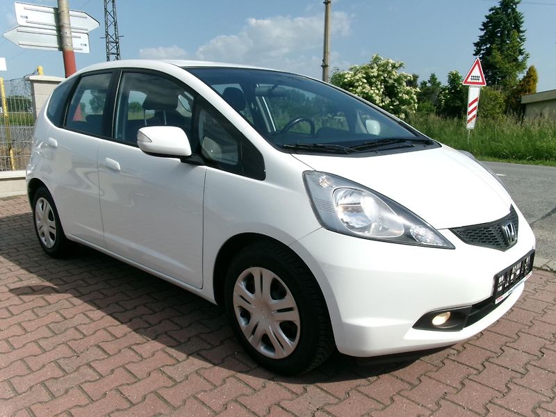 Honda Jazz (2010) 1,4i STYLE KLIMA ALU - fotka 8 z 27