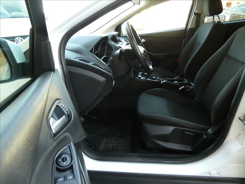 Ford Focus 1,5 TDCi Combi,po servise+STK - fotka 18 z 51