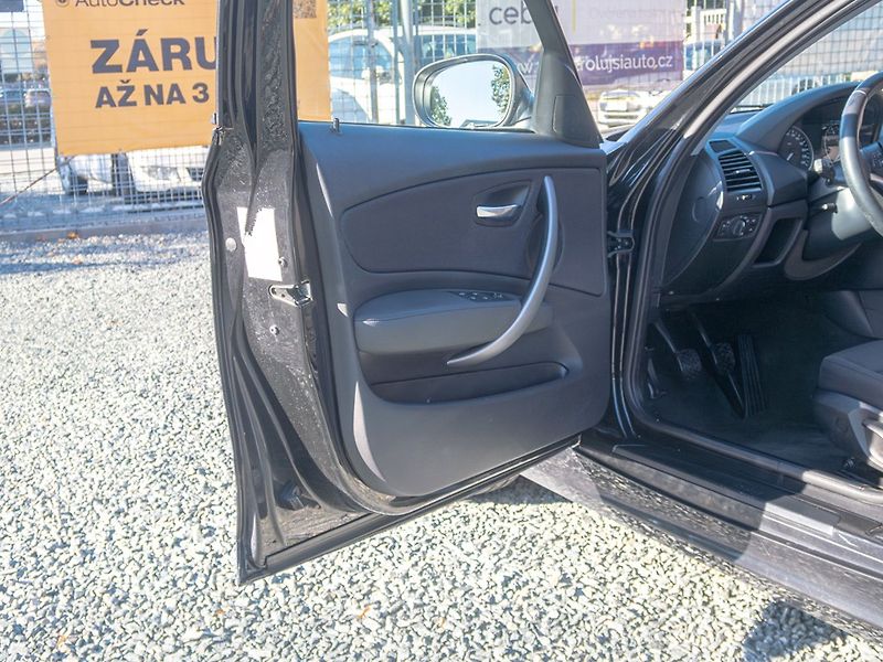 BMW Řada 1 (2010) 116i 90KW – DIGI KLIMA - fotka 10 z 38