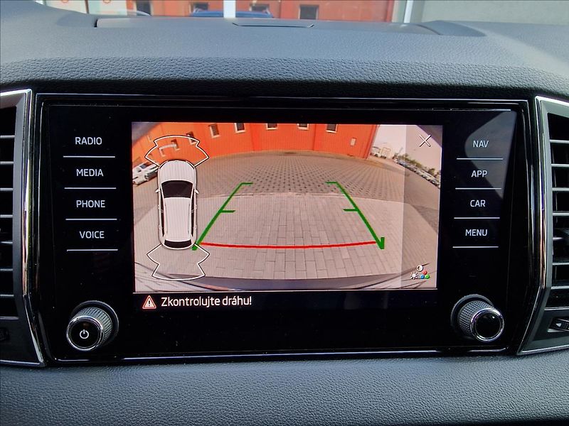 Škoda Karoq 2.0 TDI Style, ČR,1.Majitel - fotka 26 z 50