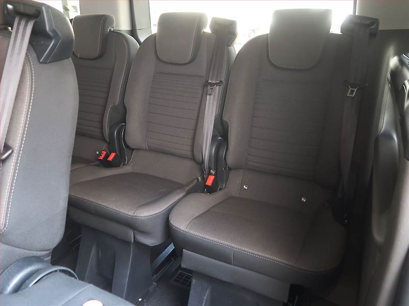 Ford Tourneo Custom (2018) Titanium 2.0 EcoBlue, ČR - fotka 17 z 20