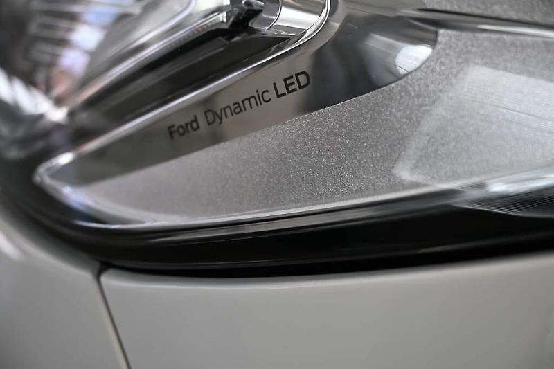 Ford Mondeo (2021) 2.0 LED SONY ACC Tažné Kamera - fotka 21 z 35