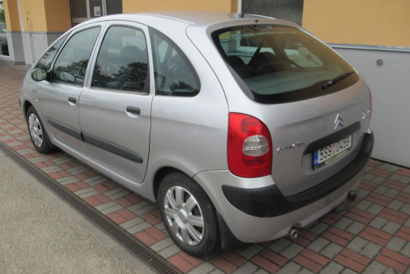 Citroën Xsara Picasso 1.6i 16V AUT.KLIMA TAŽNÉ - fotka 2 z 17