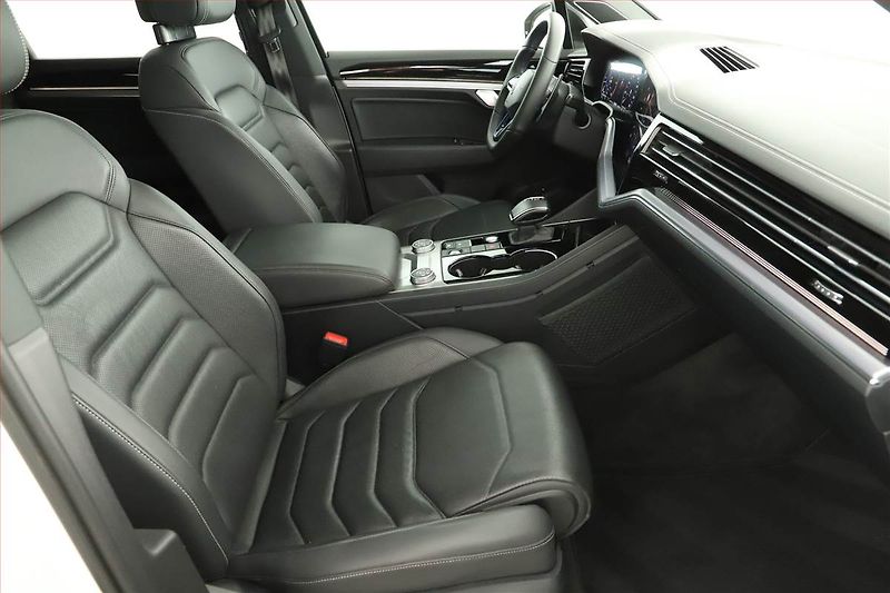 Volkswagen Touareg (2020) V8 TDI - fotka 7 z 23