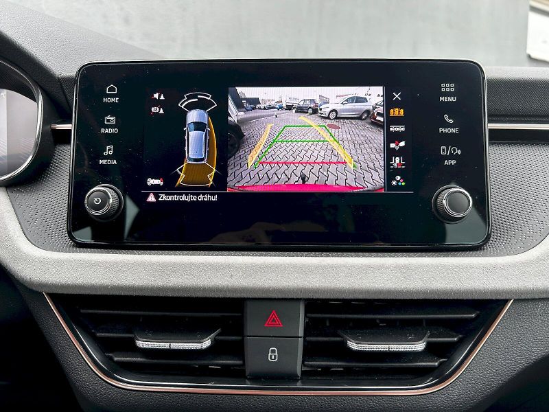 Škoda Kamiq (2024) 1.0 TSI 85kW DSG Top Selection - fotka 20 z 35