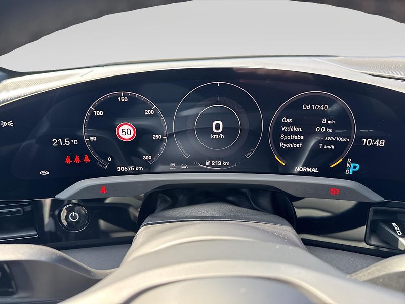 Porsche Taycan Sport Turismo - fotka 18 z 30