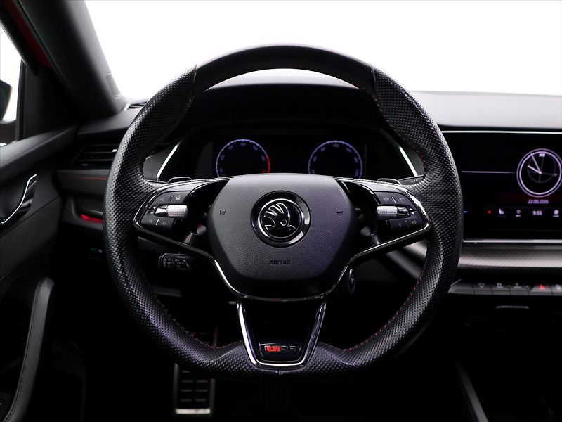 Škoda Octavia 2,0 TSI 180kW DSG CZ RS LED - fotka 17 z 31