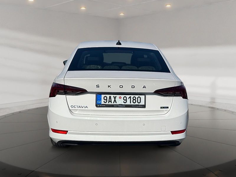 Škoda Octavia (2023) STYLE 1.5e-TEC 110kW DSG CZ - fotka 5 z 11