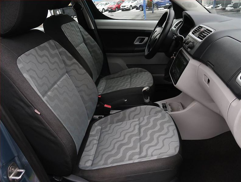 Škoda Roomster (2007) Style 1.4 TDi, slušný stav - fotka 9 z 15