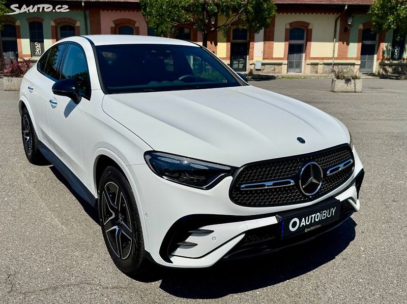 Mercedes-Benz GLC 220d 4MATIC AMG - fotka 2 z 48
