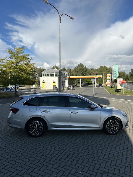 Škoda Octavia (2020) Combi Style 2.0 TDI - fotka 7 z 32