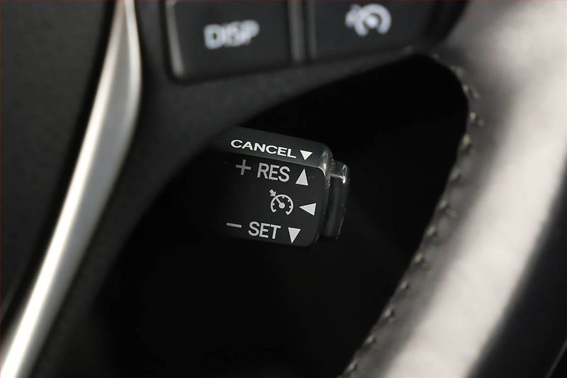 Toyota Auris (2015) 1.6 Valvematic, ČR,1.maj - fotka 15 z 17