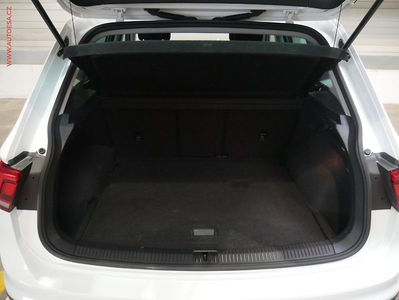 Volkswagen Tiguan (2017) 2.0TDi, ČR, Comfortline, LED - fotka 7 z 18