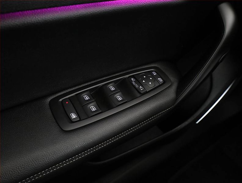 Renault Mégane (2020) 1.3 TCe, Kůže, Tempomat - fotka 16 z 18