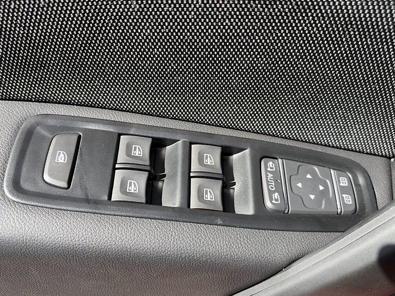 Nissan Townstar (2026) L1 1.3 DIG-T Manual, Tekna - fotka 15 z 22