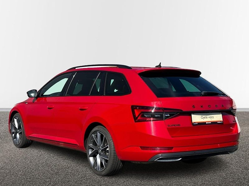 Škoda Superb SportLine DSG 4x4 - fotka 15 z 30