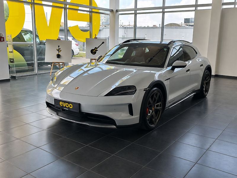 Porsche Taycan CT HD Matrix Pano - fotka 1 z 18