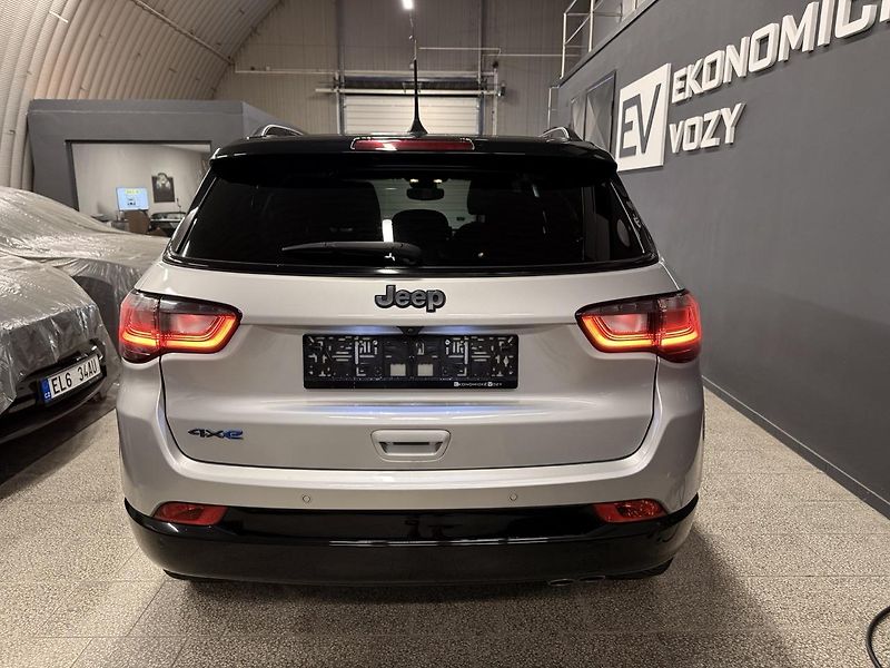 Jeep Compass (2022) 1.3 T4 PHEV 190CV 80 ANNIVERS. - fotka 13 z 55